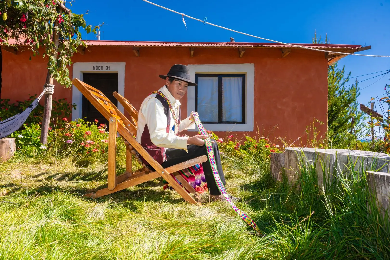 Luquina Chico community showing their textiles and traditions