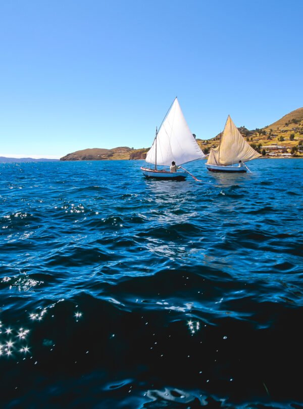 Luquina Artisan Boating Experience